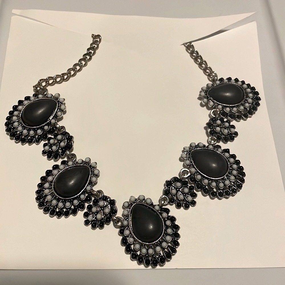 Accent Necklace
